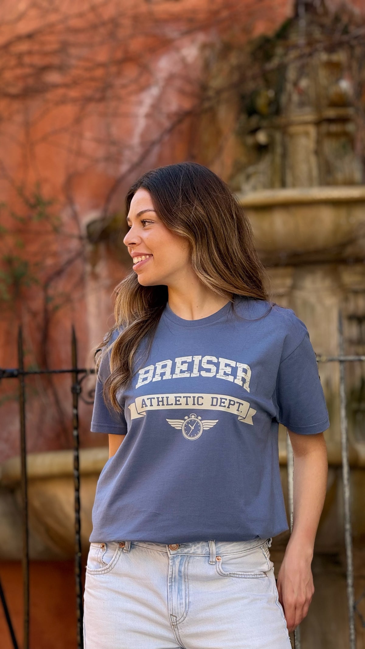 CAMISETA AZUL - BREISER Athletic Dept