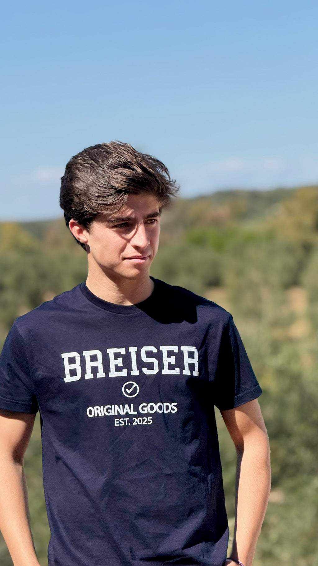 CAMISETA AZUL MARINO — Breiser Original Goods