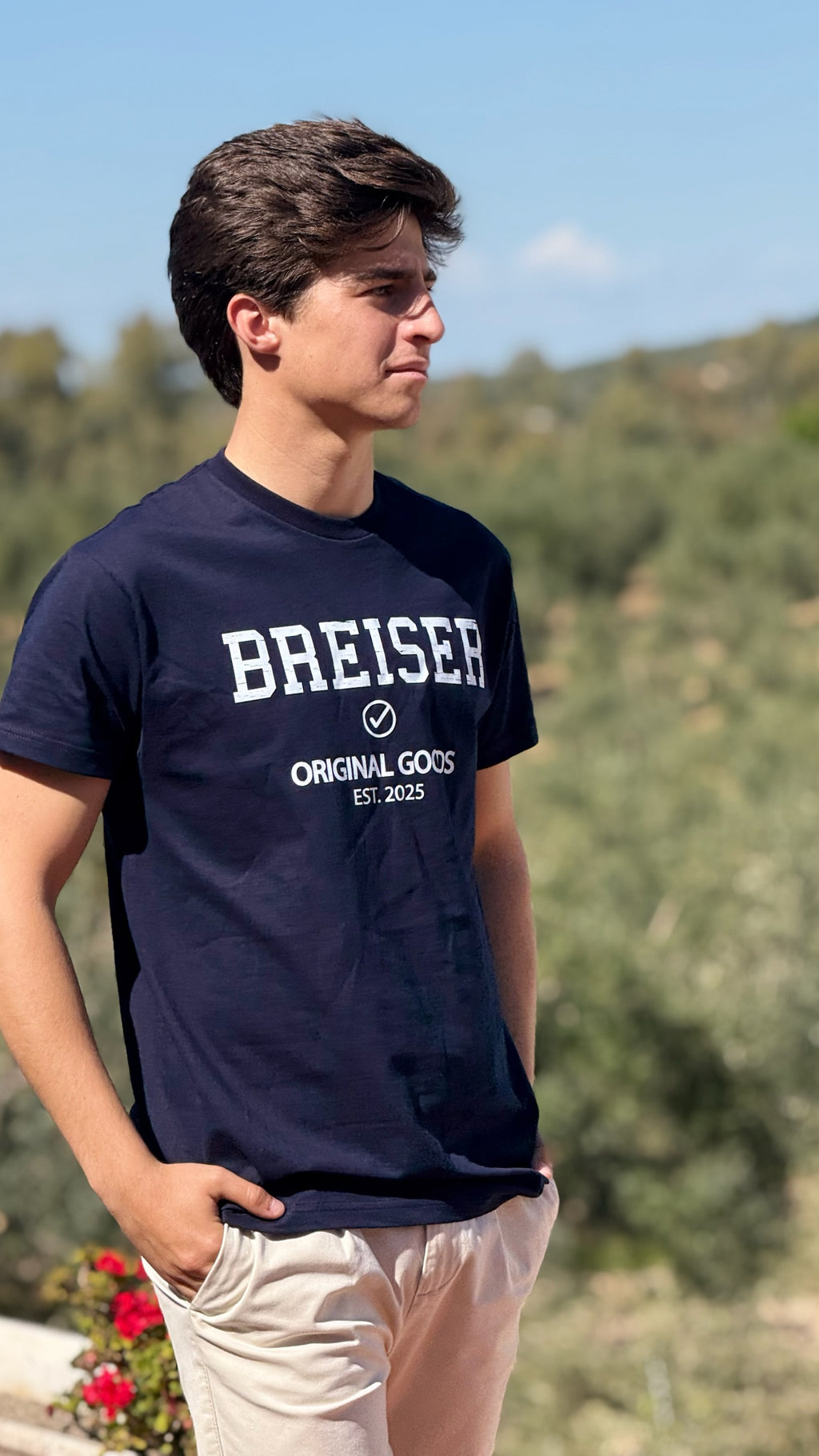 CAMISETA AZUL MARINO — Breiser Original Goods